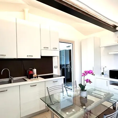 Int 5 - Elios By San Luca Apartman
